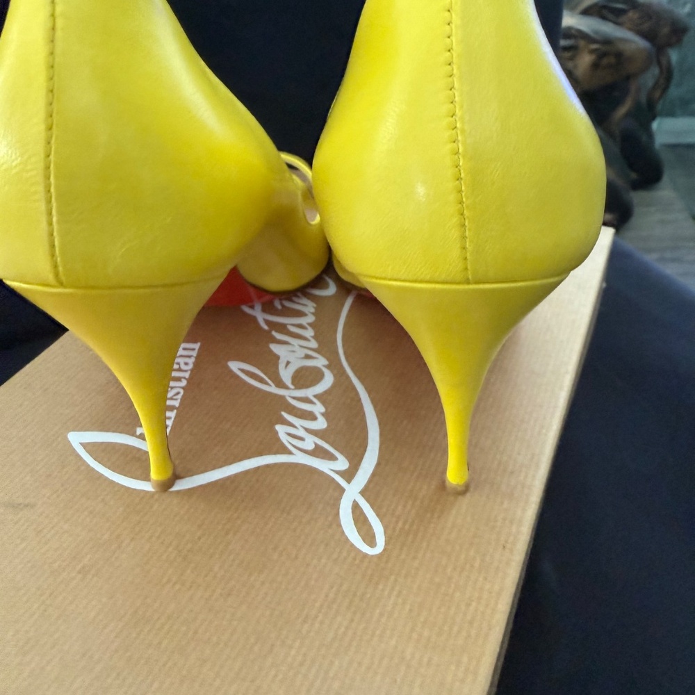 Louboutin YoYo 100 Yellow Peep toe 38.5 EUC - Picture 4 of 7